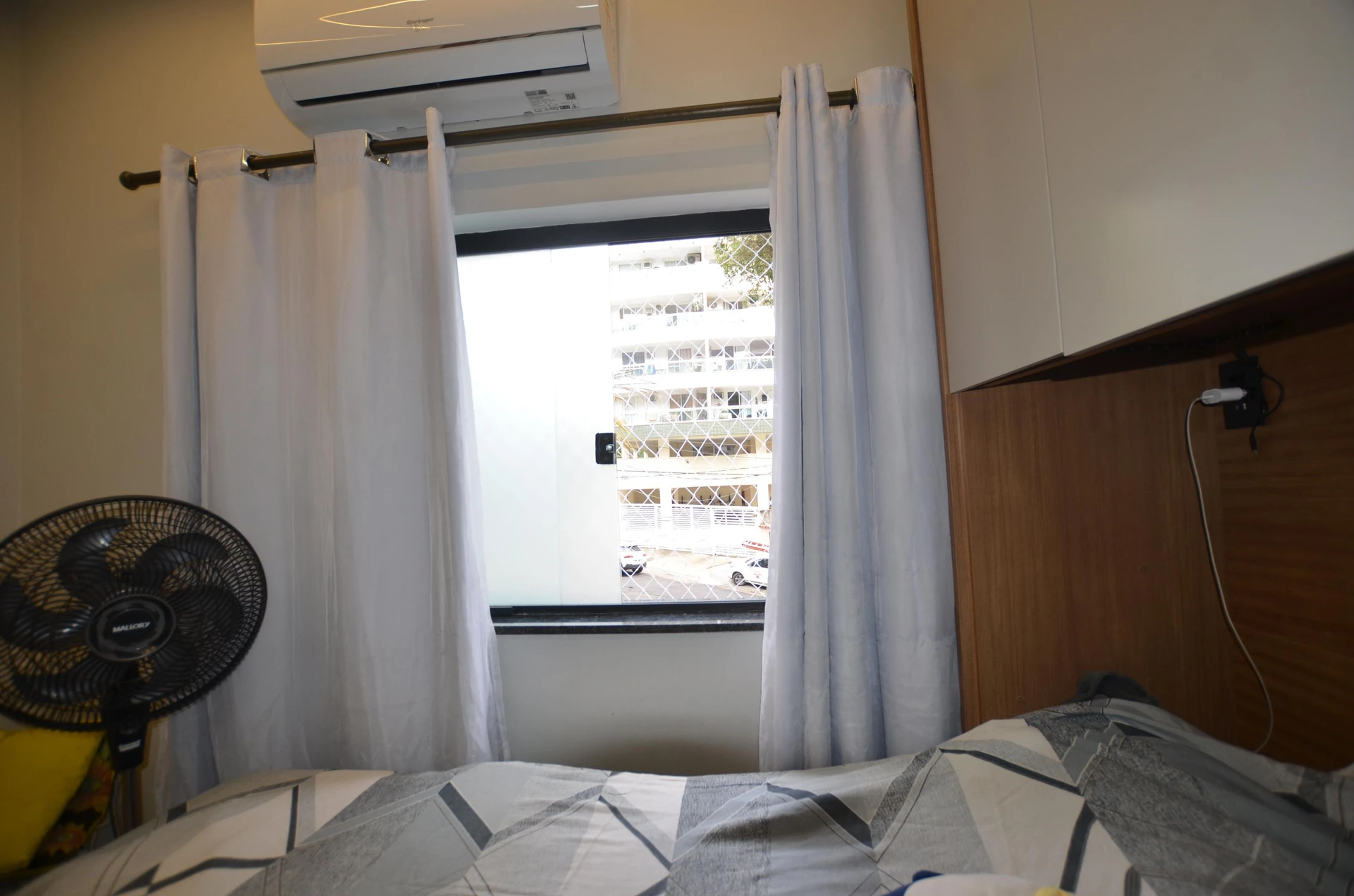 House, 200 m², with a washing machine — photo 9