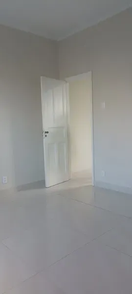 Apartamento de 65 m² com box de vidro no banheiro — photo 23