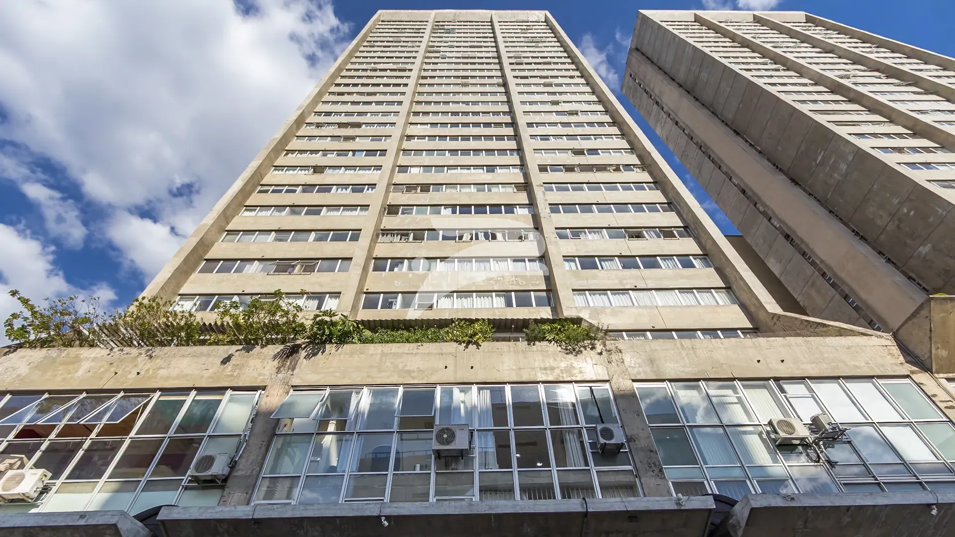 One-bedroom apartment with a washing machine in Curitiba — photo 16