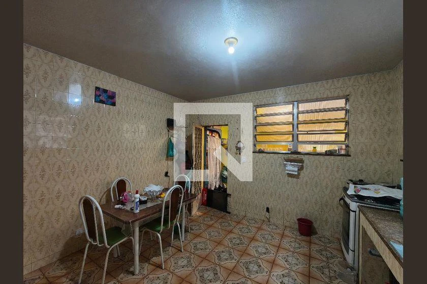 Furnished 240 m² house with 5 bedrooms and 5 bathrooms — photo 12