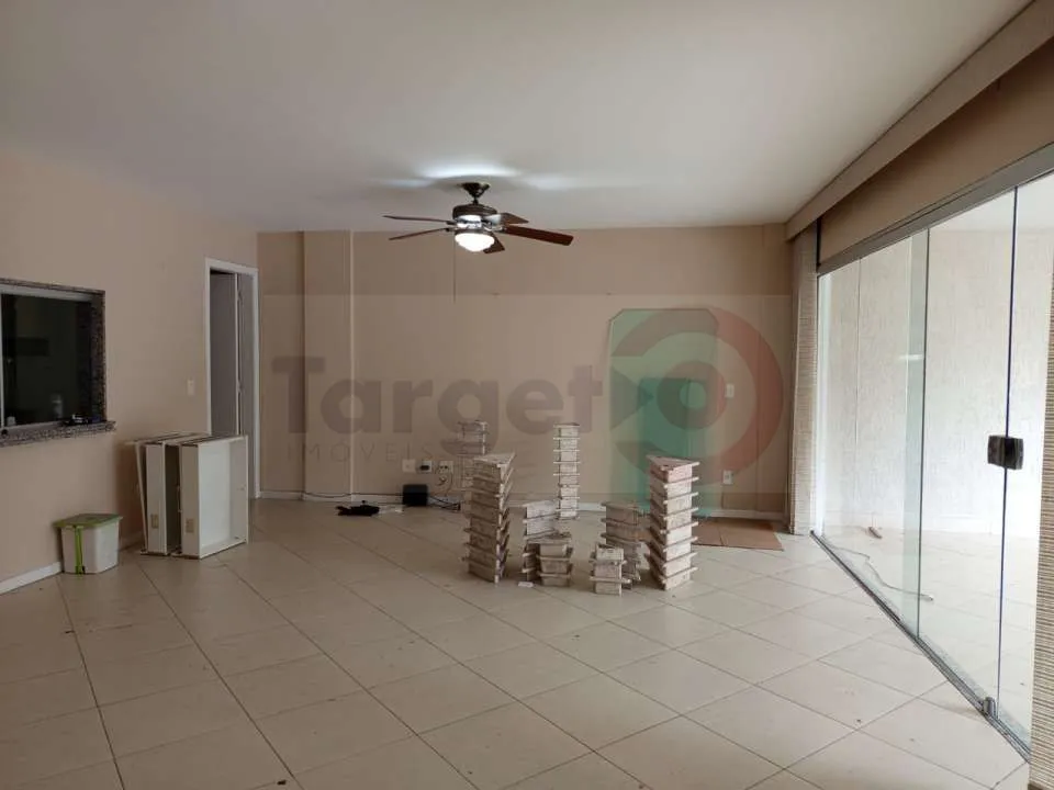 Home office in a 4-bedroom apartment, 230 m² — photo 31