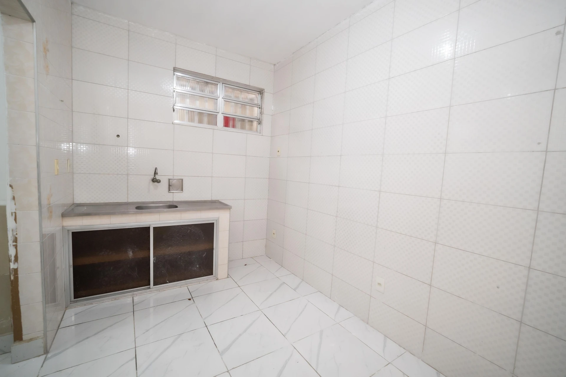 Unfurnished house with 2 bedrooms and separate kitchen — photo 23