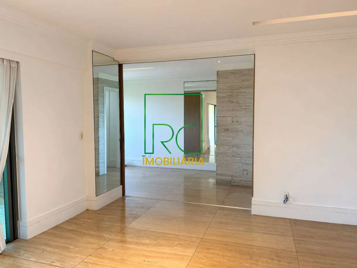 4 quartos e janelas do piso ao teto: apartamento de 174 m² — photo 23