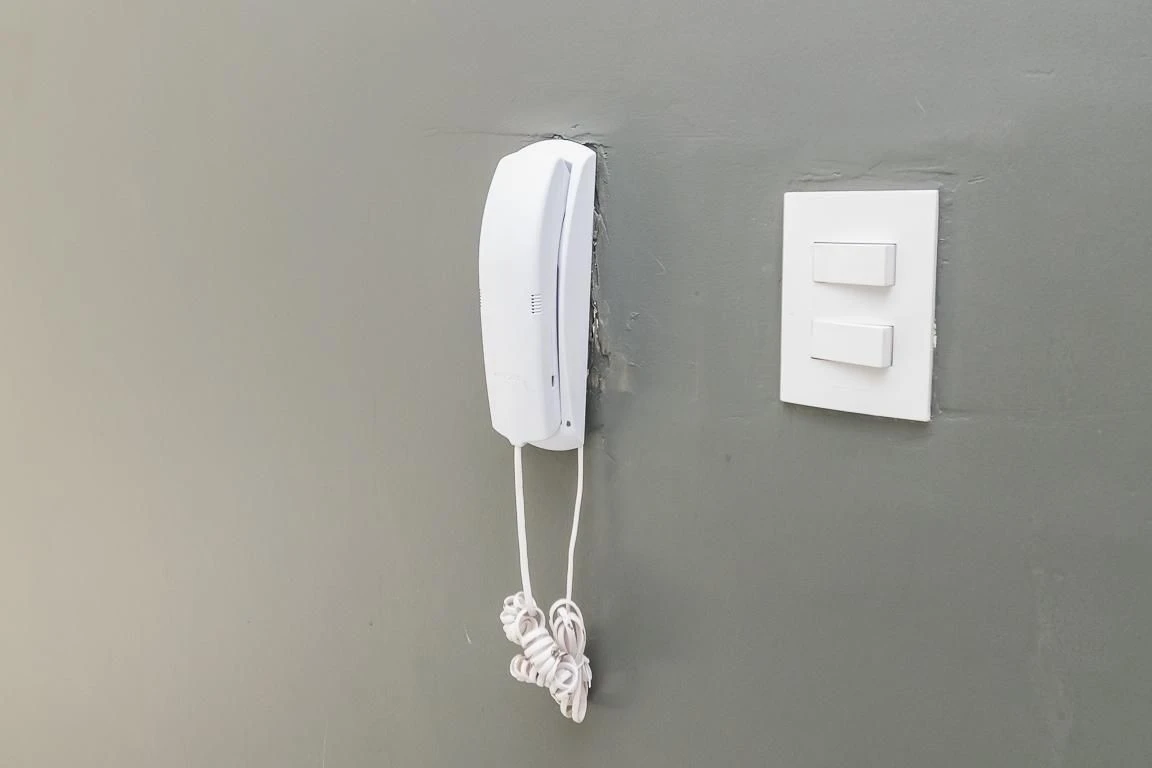 2-bedroom apartment in a building with a gym — photo 44