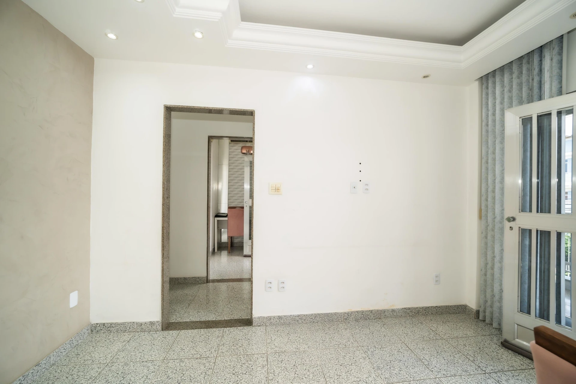 Furnished house, 449 m², with a jacuzzi — photo 102