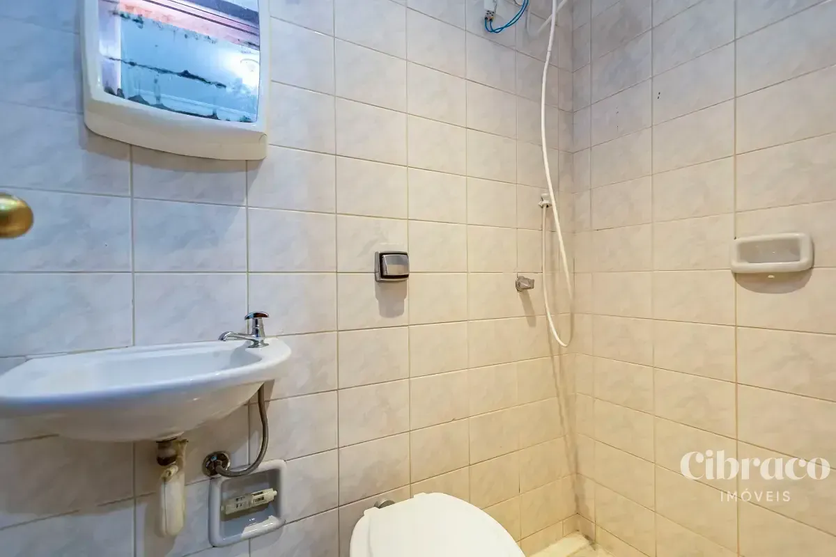 250 m² apartment with 3 bedrooms and a balcony — photo 20