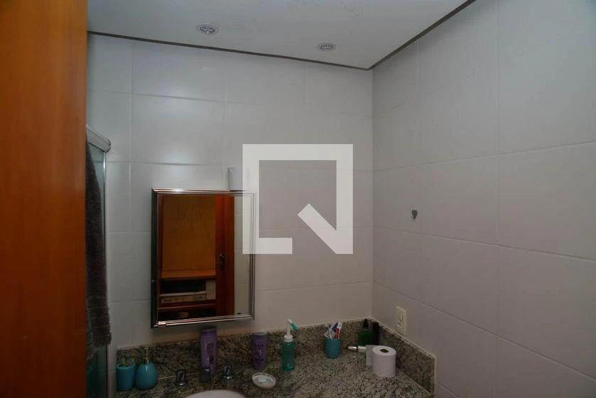 Furnished apartment, 300 m², with a glass-enclosed balcony — photo 36