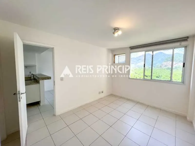 Water view in a one-bedroom apartment, 50 m² — photo 5