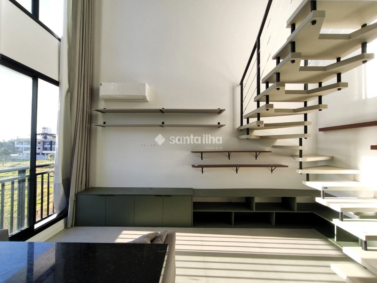Furnished apartment, 39 m², with floor-to-ceiling windows — photo 19