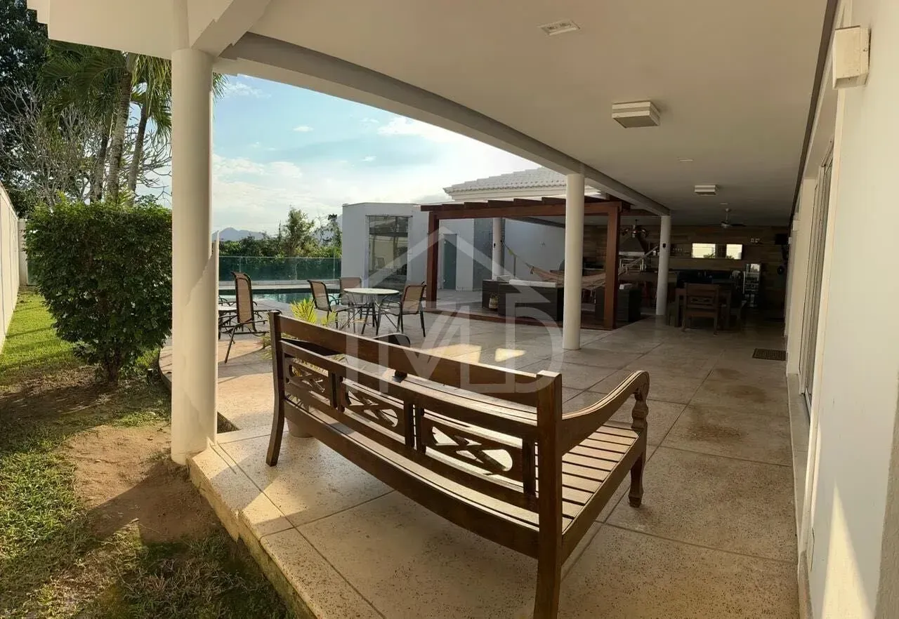 House with 4 suites, open-plan kitchen, 650 m² — photo 38