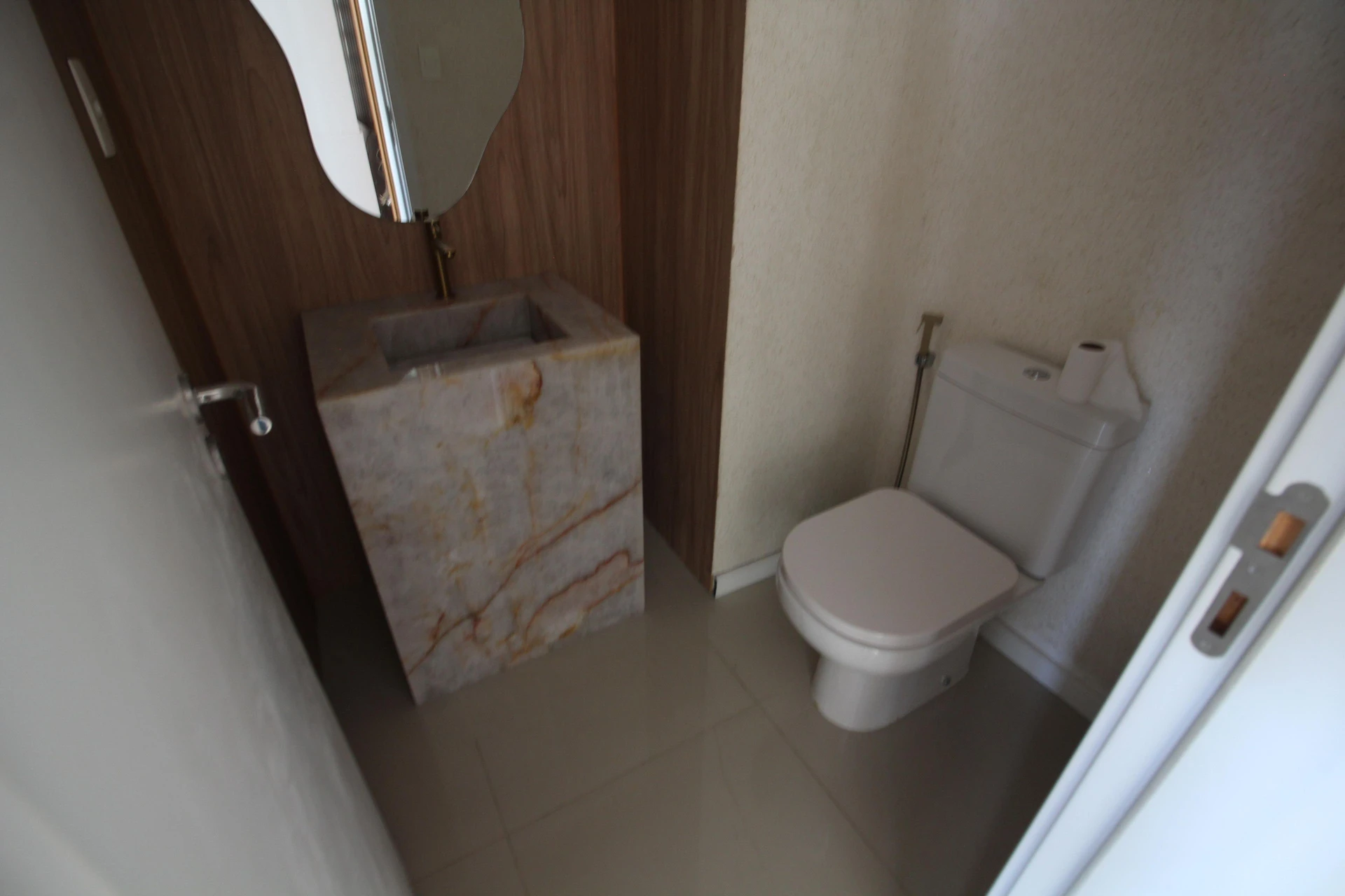 Apartment, 116 m², with a glass-enclosed balcony — photo 22