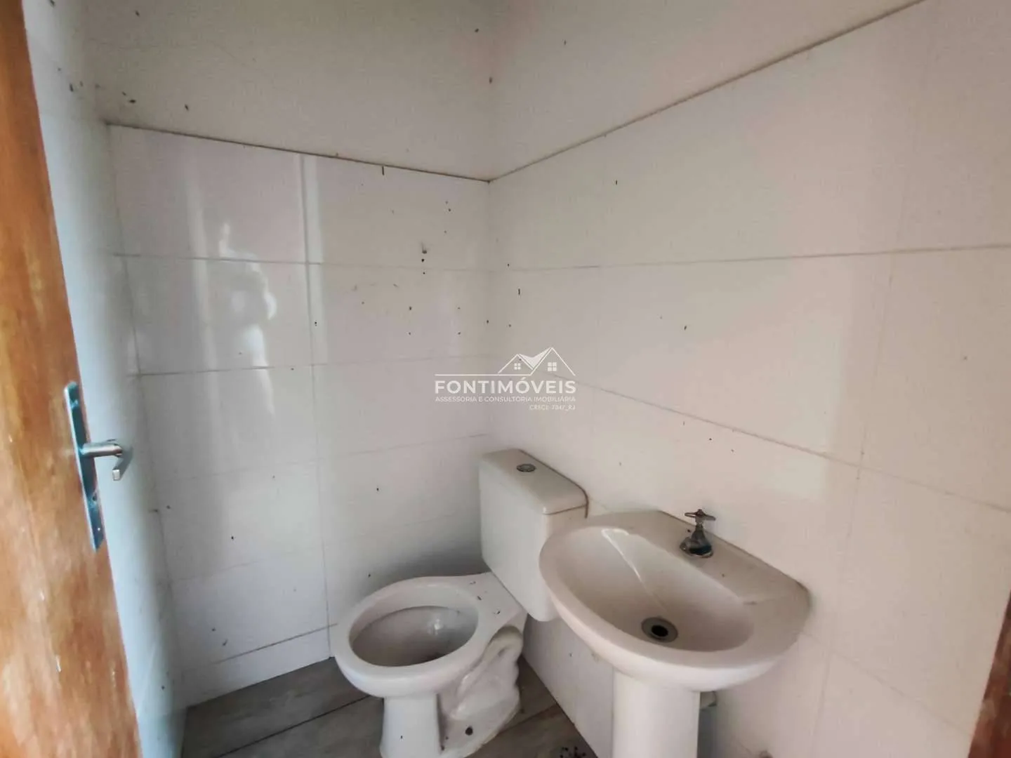 Bathtub in a 4-bedroom house, 139 m² — photo 51