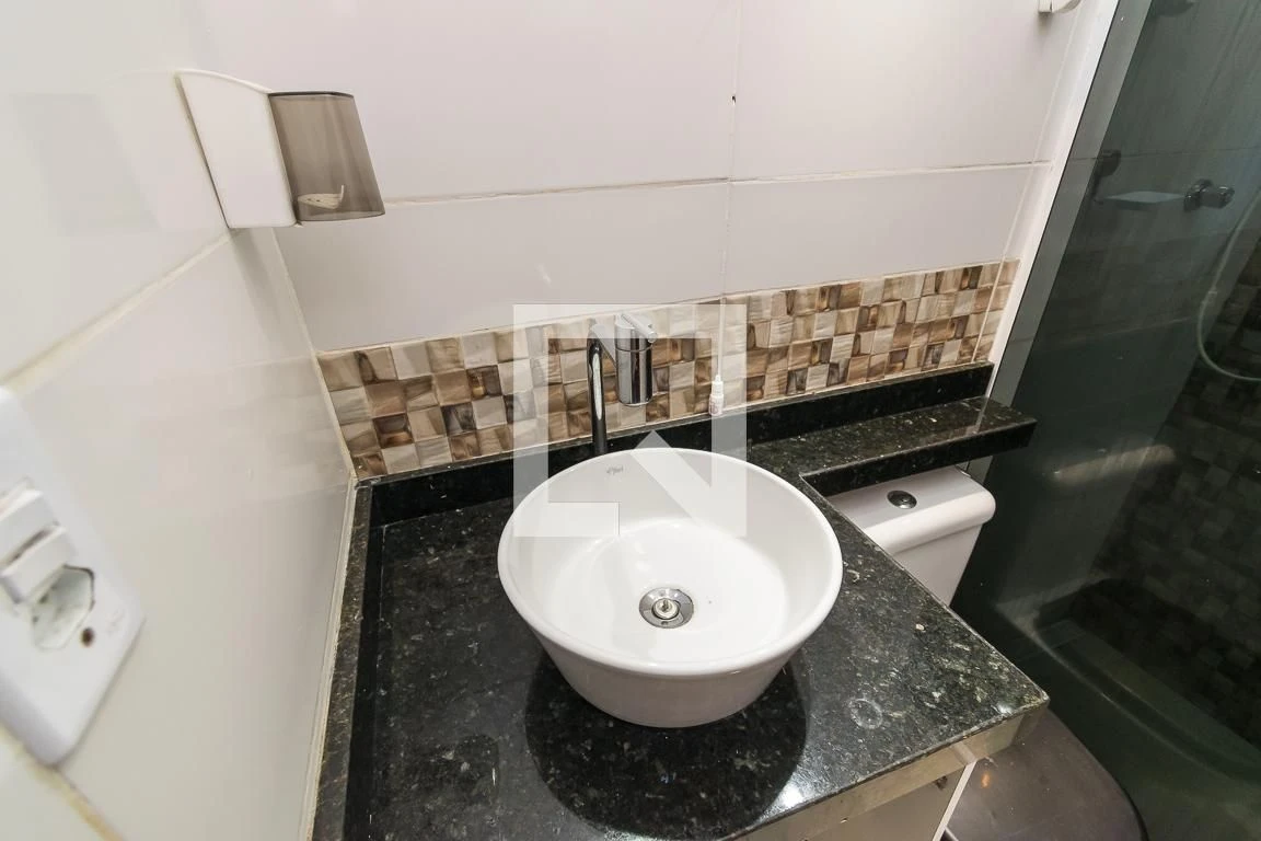 Casa para locação com 3 quartos, 2 banheiros e 1 vaga — photo 36