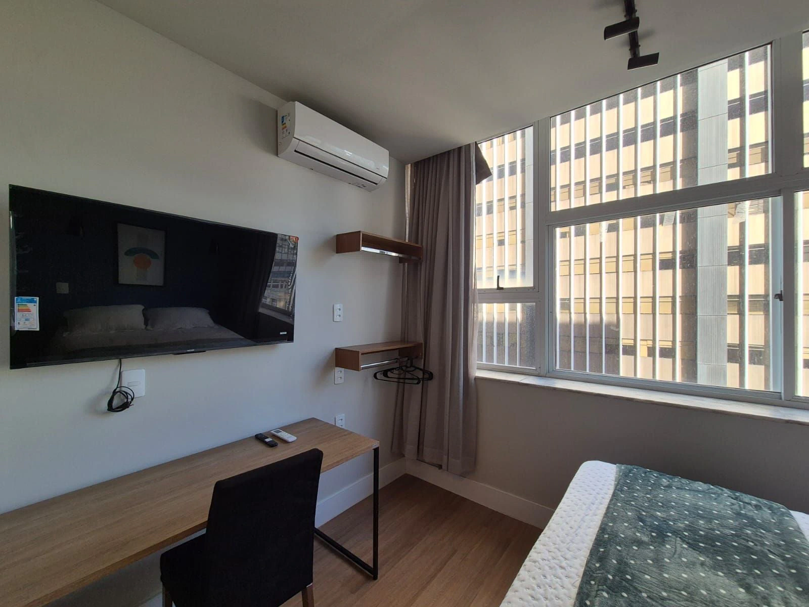 Furnished 30 m² apartment with an open-plan kitchen — photo 4