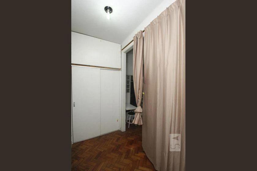 Furnished studio apartment with 1 bedroom — photo 32