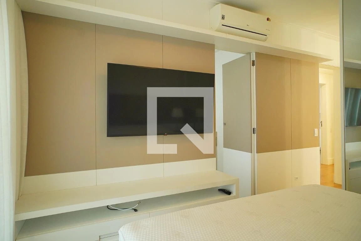 Apartment, 130 m², with floor-to-ceiling windows — photo 19