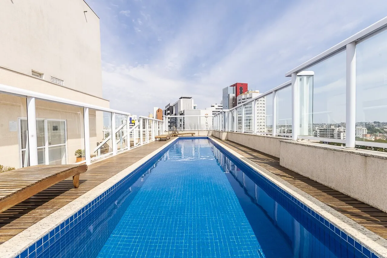 Меблированное студио 60 м² с 1 парковкой и кухней — photo 30