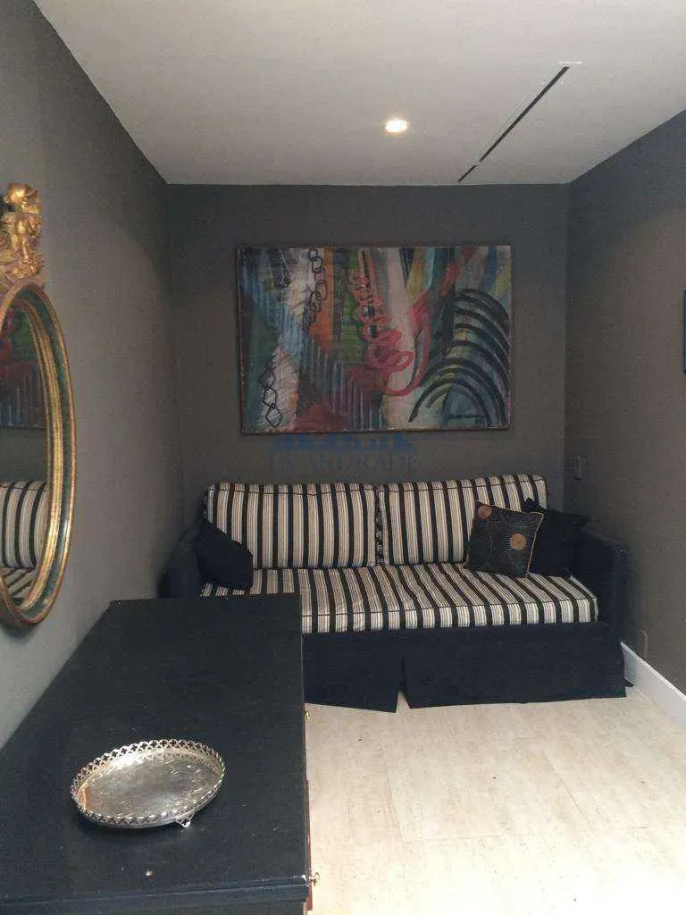 Furnished house with 4 bedrooms and 498 m², closed kitchen — photo 31