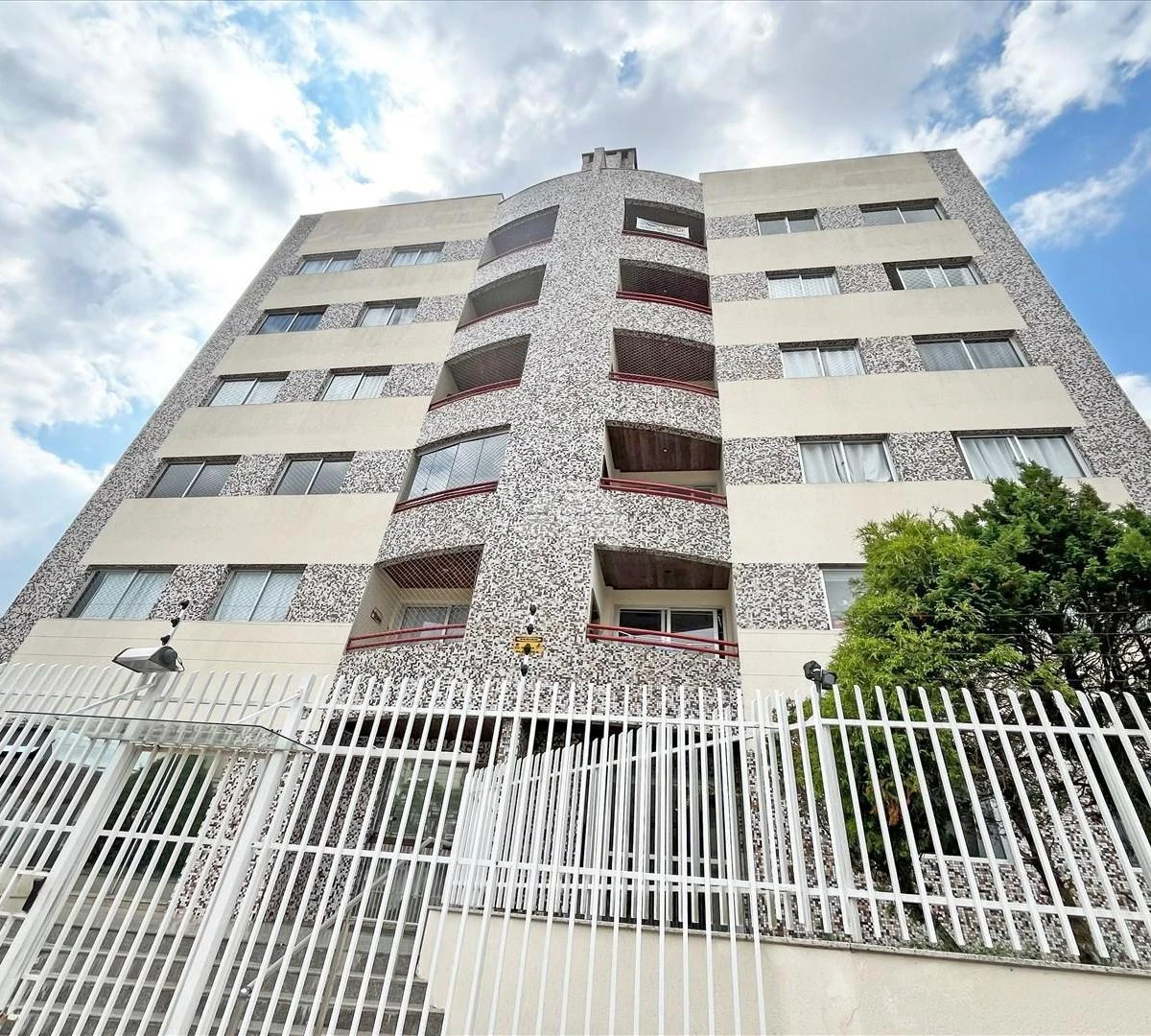 2-bedroom apartment with balcony, en-suite and 1 parking — photo 22