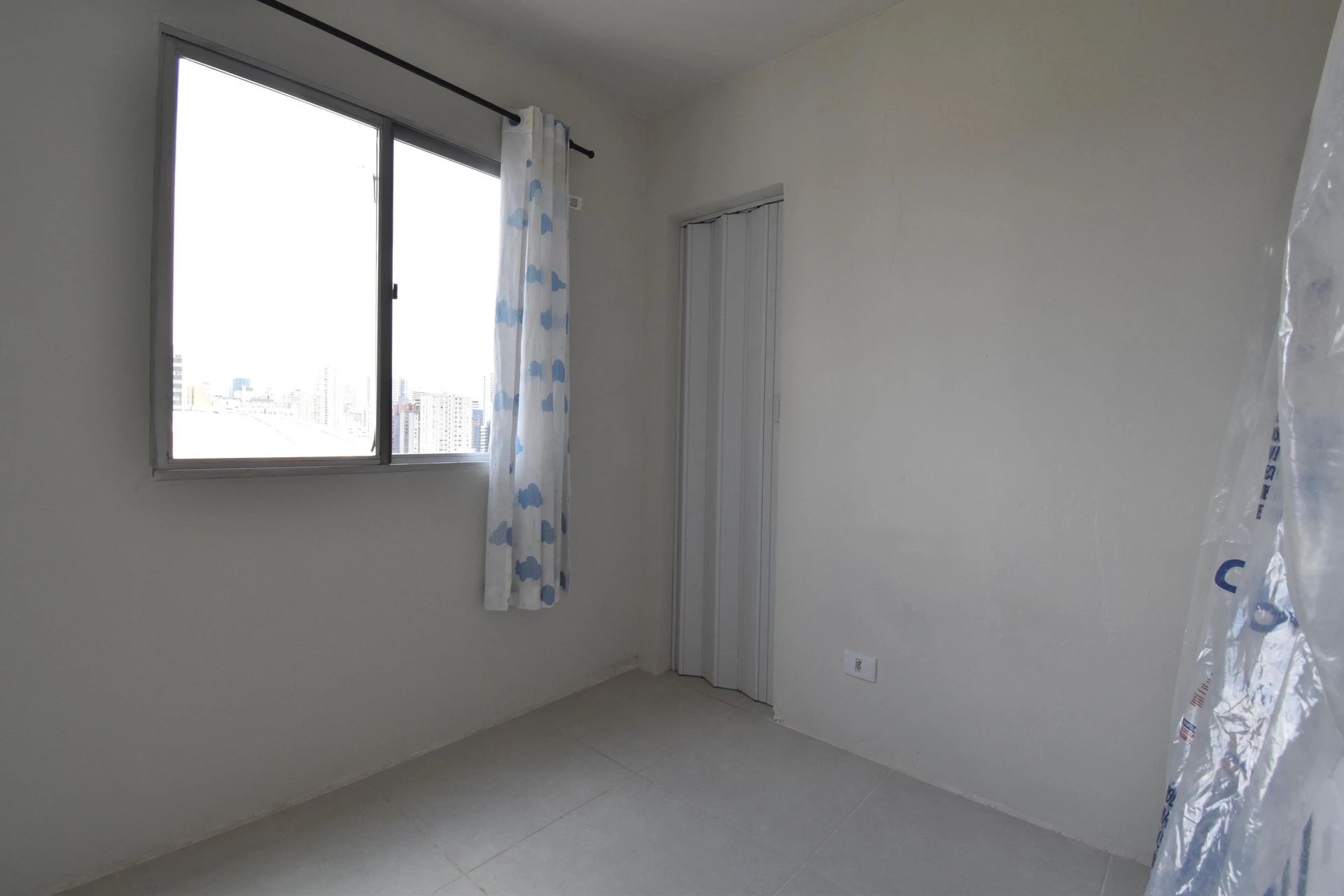 One-bedroom, 30 m² apartment in Curitiba — photo 15