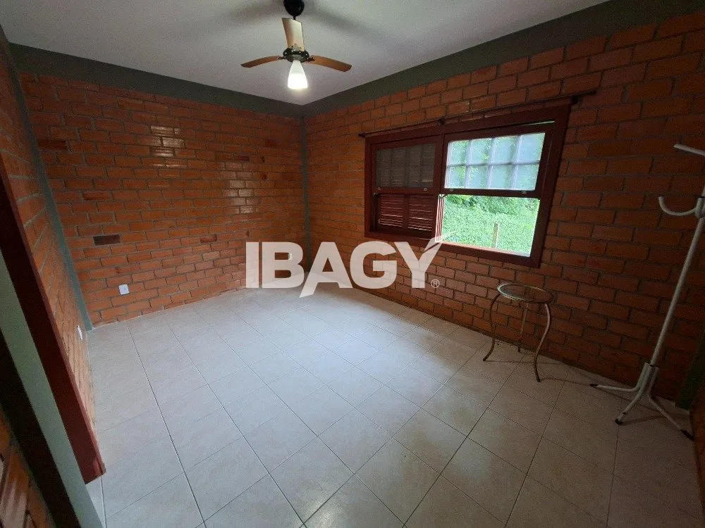 House with 4 bedrooms and balcony BBQ grill — photo 17