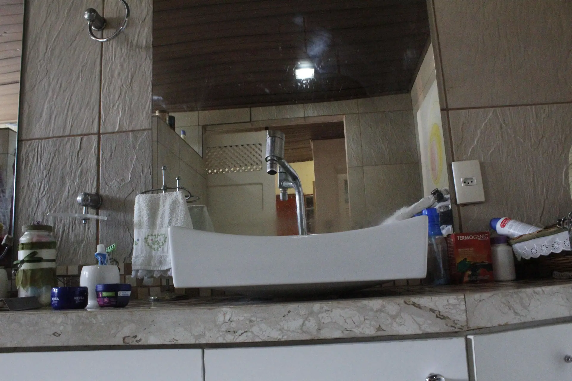 Furnished 4-bedroom house with private balcony — photo 60