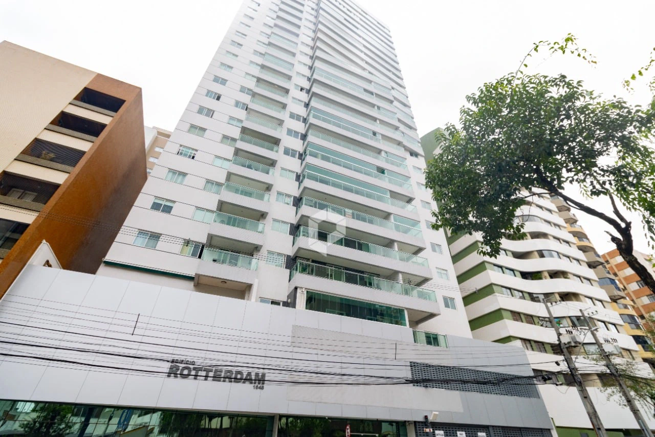 Furnished 2-bedroom apartment with a balcony — photo 15