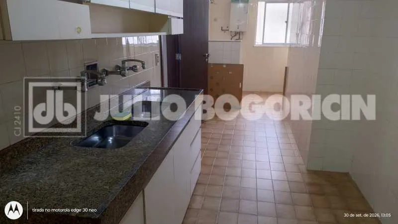 Apartment on the 2nd floor with wood or laminate floors — photo 11