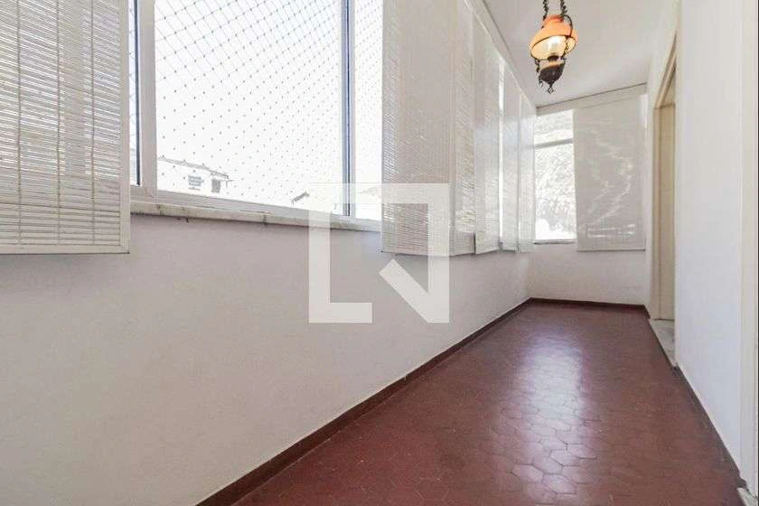 Rental apartment with 3 bedrooms, 160 m² and balcony — photo 27