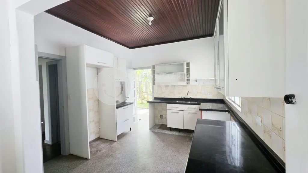 Unfurnished 125 m² house with 3 bedrooms — photo 17