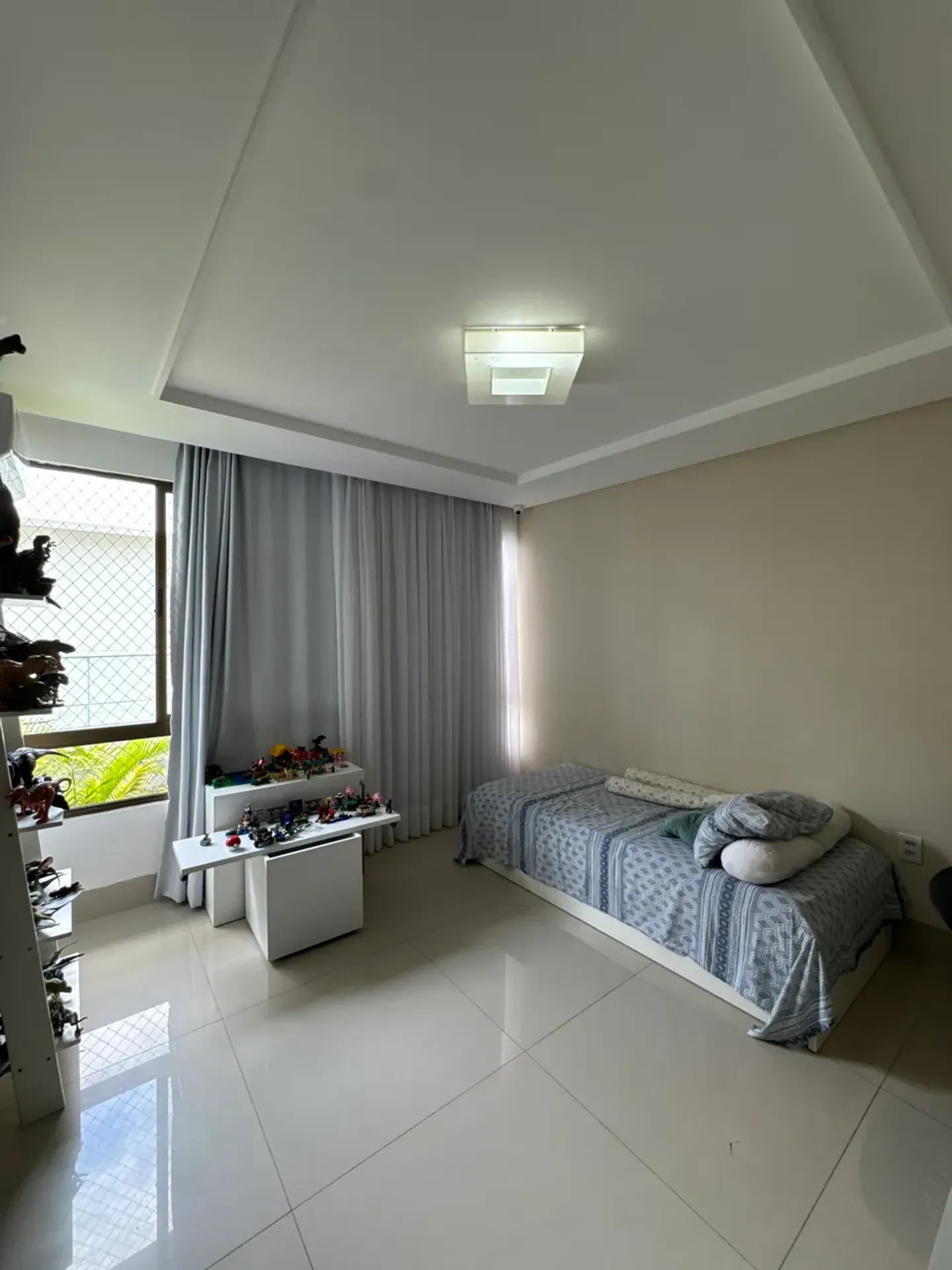 5-bedroom house with floor-to-ceiling windows in João Pessoa — photo 18