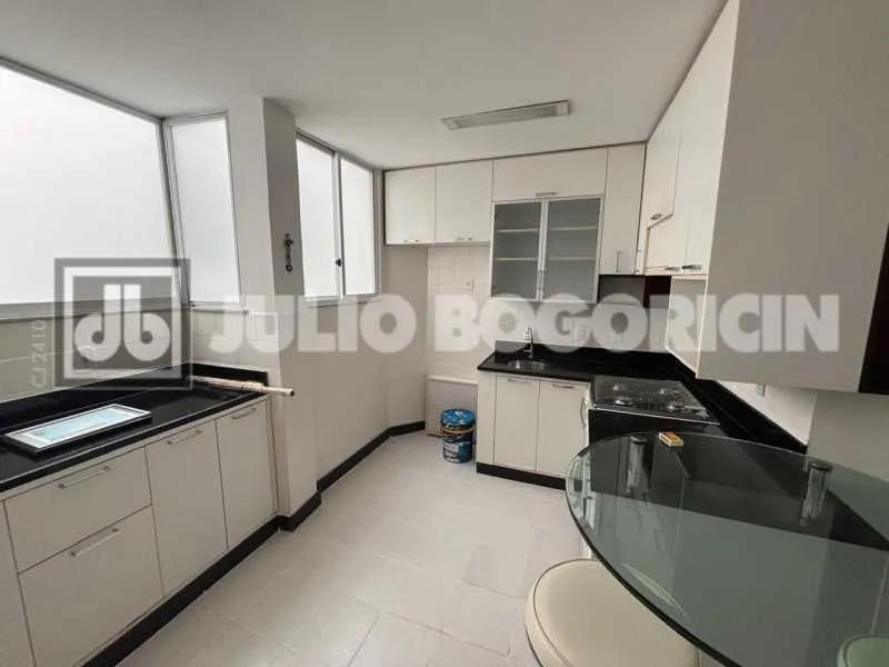 Apartamento com piso de madeira ou laminado, Leblon — photo 15