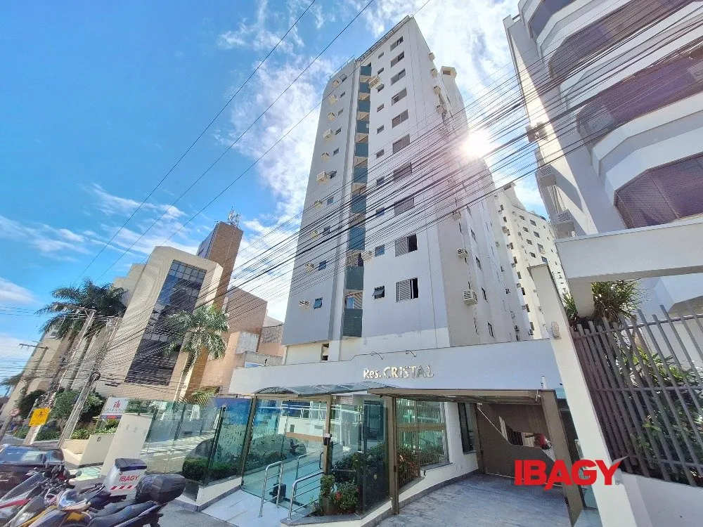 Apartamento de 4 dormitorios con 135 m² y 1 suite — photo 37