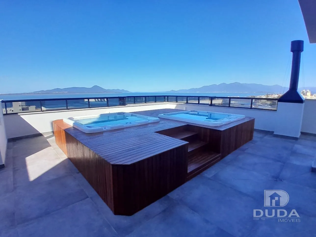 2-bedroom apartment with a water view in Florianópolis — photo 13