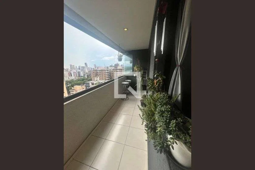 Glass-enclosed balcony in a one-bedroom apartment, 48 m² — photo 5