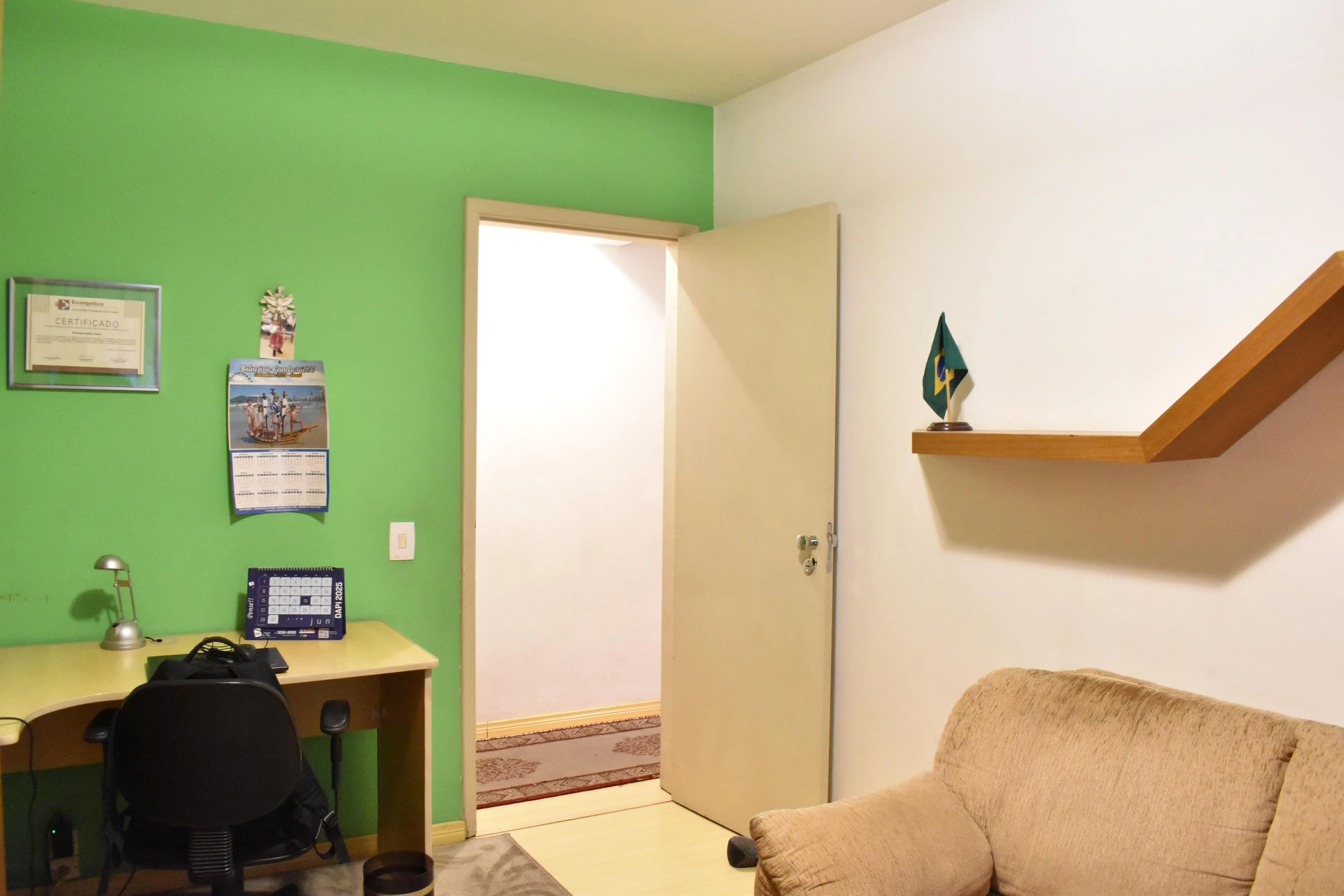 3-bedroom apartment with a bathtub in Curitiba — photo 9