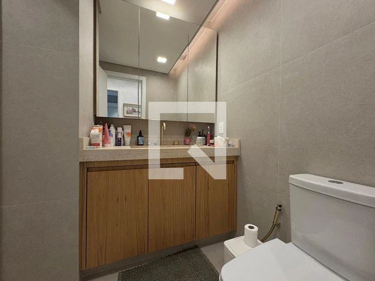 2-bedroom apartment with a glass-enclosed balcony — photo 33