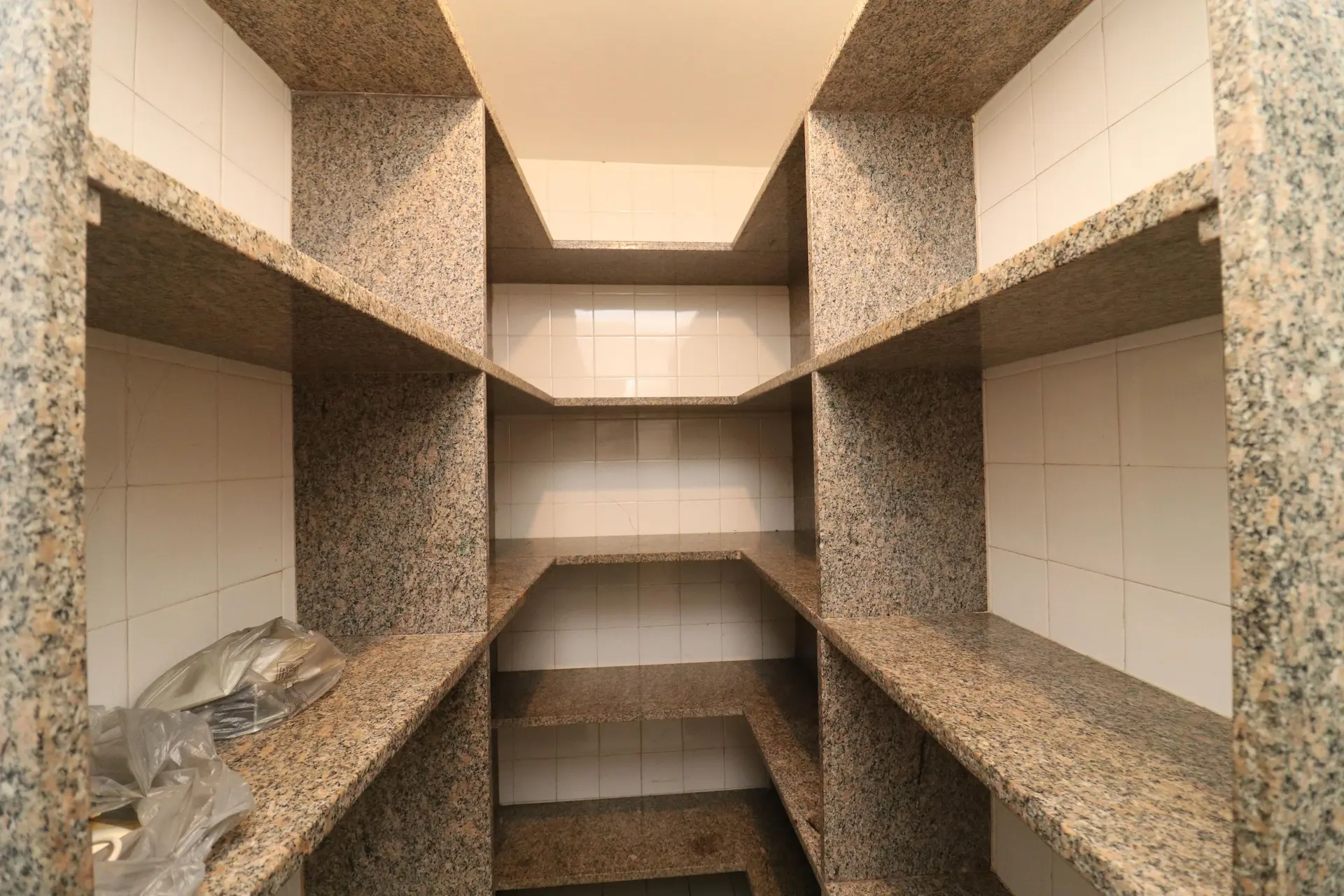 Vestidor y 5 dormitorios: casa de 420 m² — photo 92