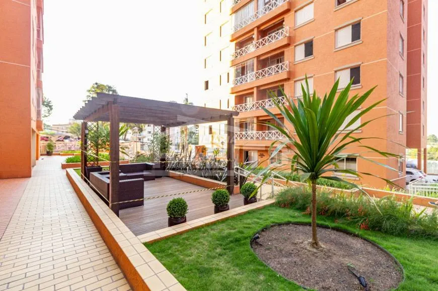 3-bedroom apartment with a balcony — photo 32