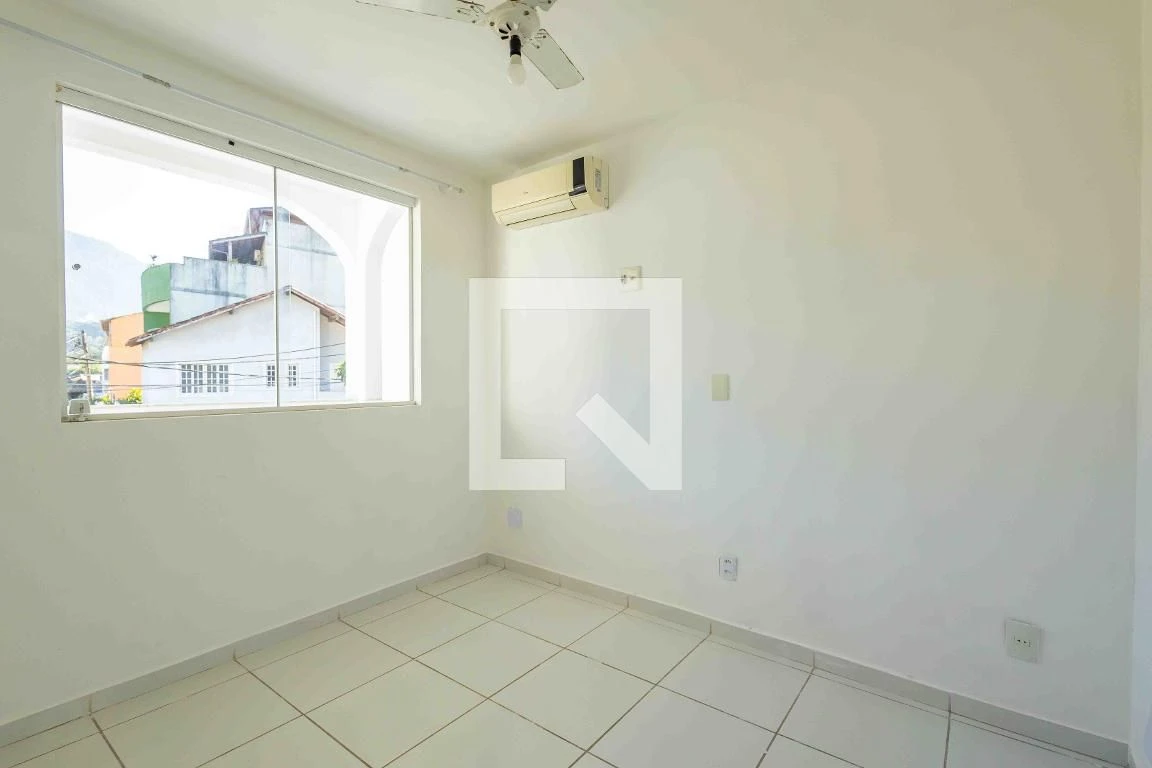 Condominium house with 3 bedrooms and private garden — photo 17