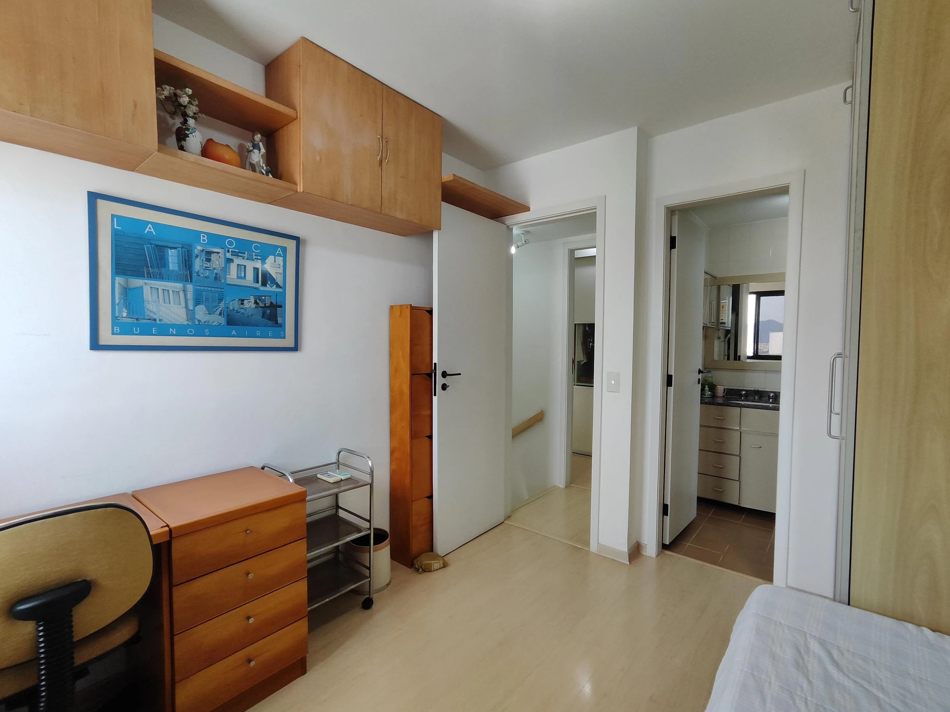 Apartamento mobiliado com 2 quartos em suíte e varanda — photo 9