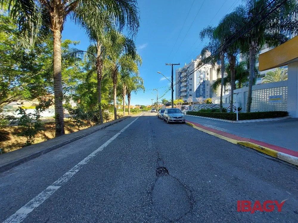 3-bedroom apartment with 1 en-suite and 2 parking spots 145 m² — photo 60