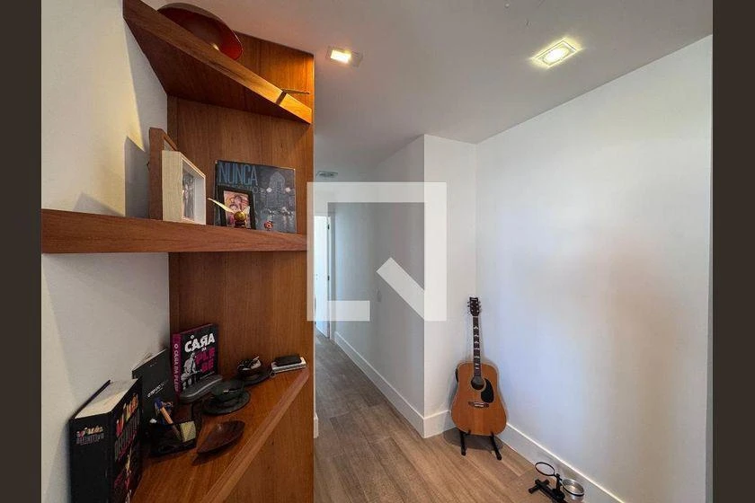 Furnished apartment, 145 m², with a grill on the balcony — photo 11