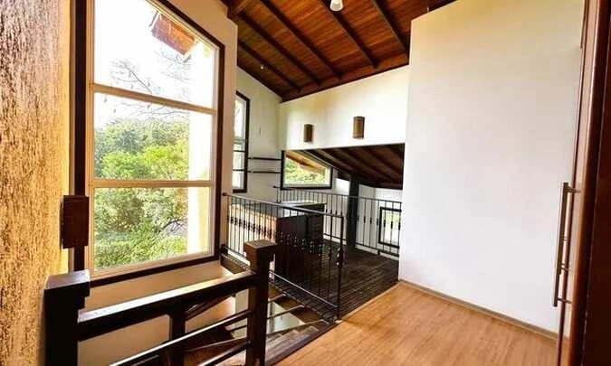 Casa de 244 m² con piscina privada y bañera — photo 26