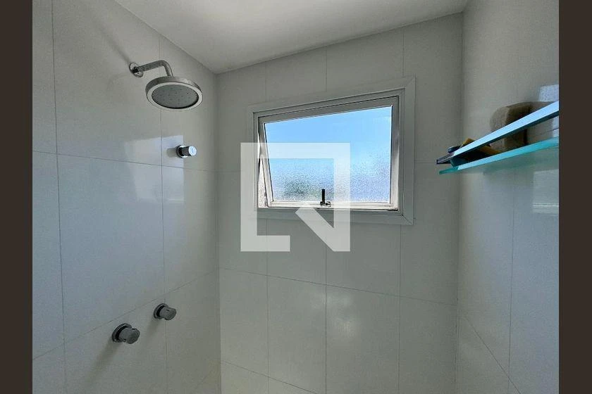 Furnished 3-bedroom apartment with 235 m² and 2 parking — photo 40