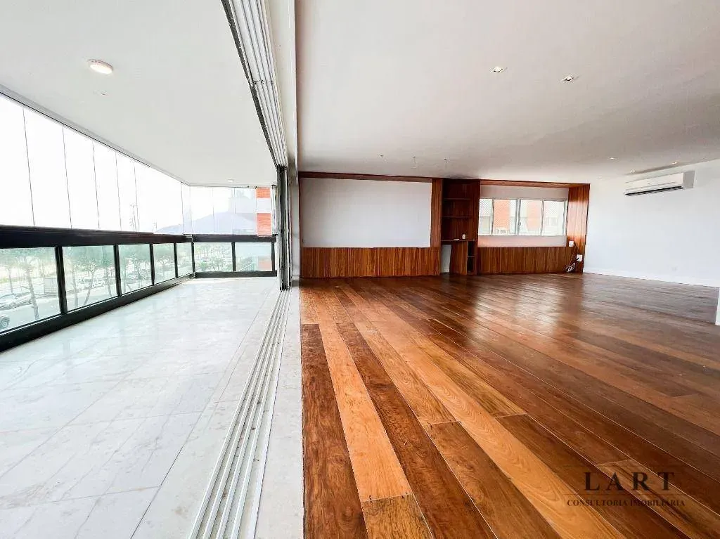 Apartamento com 3 dormitórios e 264 m² com 3 vagas — photo 4
