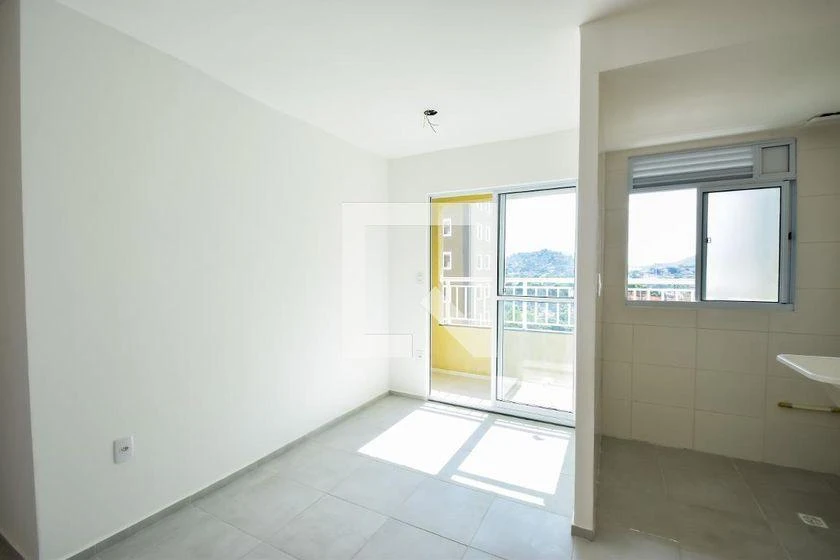 2-bedroom apartment in a building with a pool — photo 29