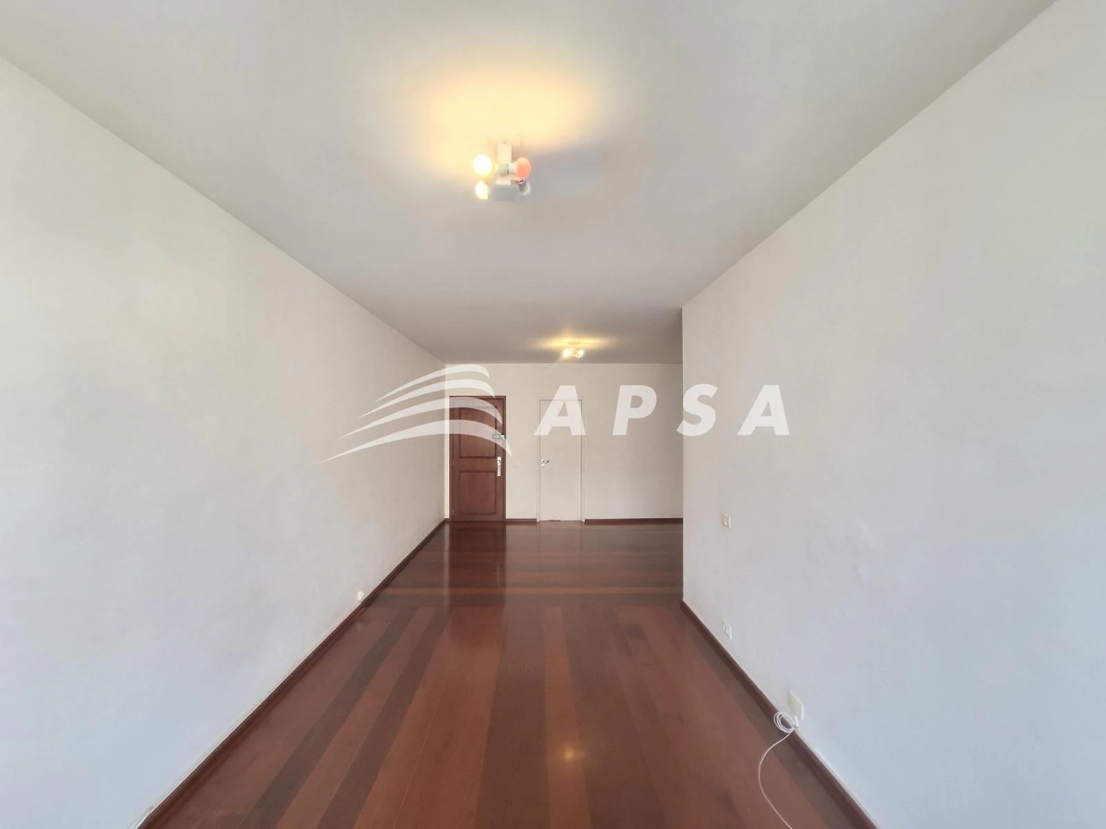 Квартира: 2 спальні, 1 з власною ванною кімнатою, 93 м² — photo 17