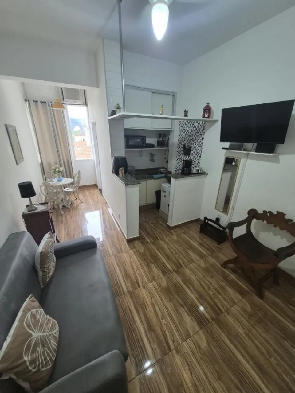 Studio com máquina de lavar, Centro