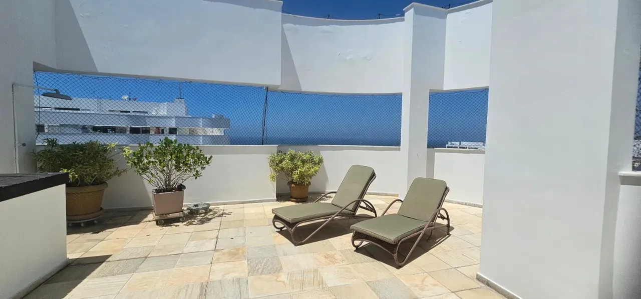 Apartamento para aluguel com 5 quartos e 2 banheiros — photo 2